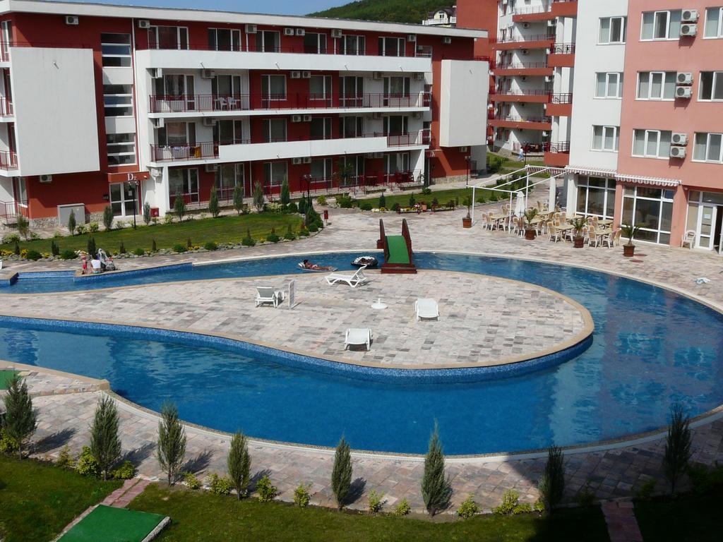 Private Apartments In Privilige Fort Beach Elenite Esterno foto