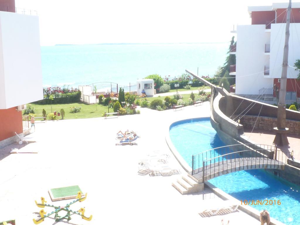 Private Apartments In Privilige Fort Beach Elenite Esterno foto